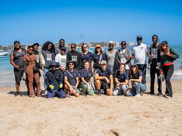 JEUX OLYMPIQUES DE LA JEUNESSE : La Ville de Dakar s’implique dans la propreté et réceptionne 1000 bacs à ordures et 2000 sacs à sable