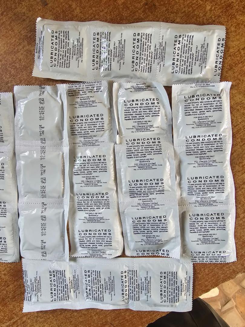 Nioro : La Douane opère une saisie importante de 16.000 paquets de préservatifs, trois femmes arrêtées et une importante saisie de faux médicaments.