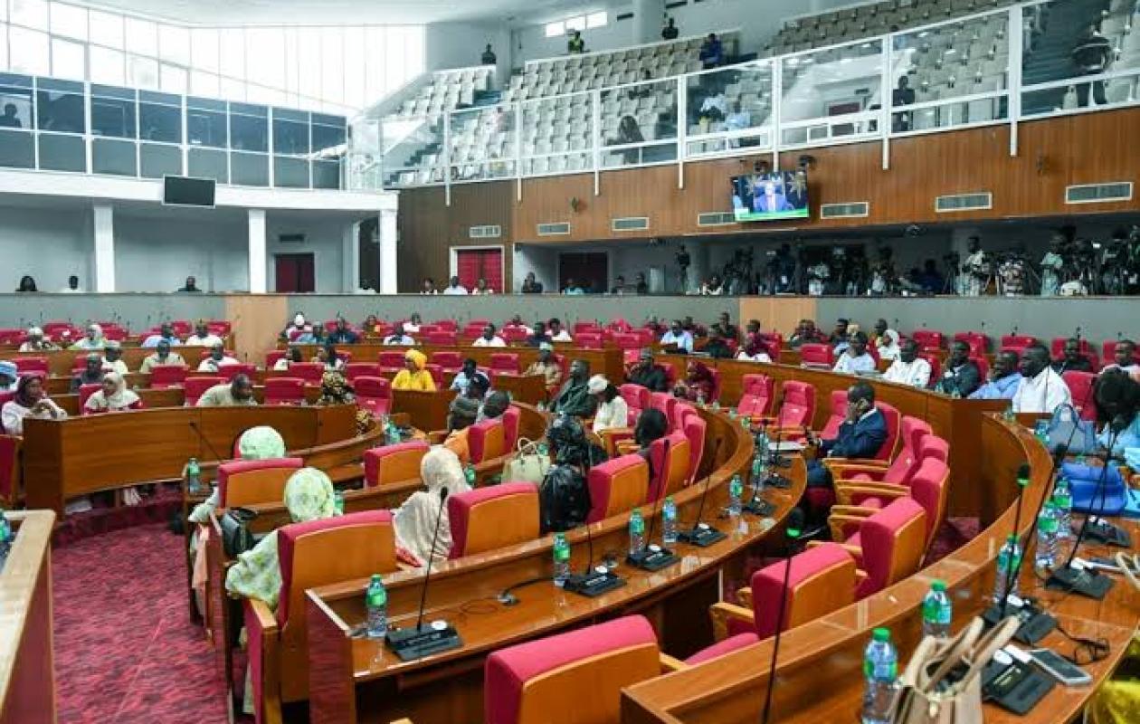 ASSEMBLEE NATIONALE : Les députés ont adopté à la majorité les nouveaux Codes du Travail et de la Sécurité sociale
