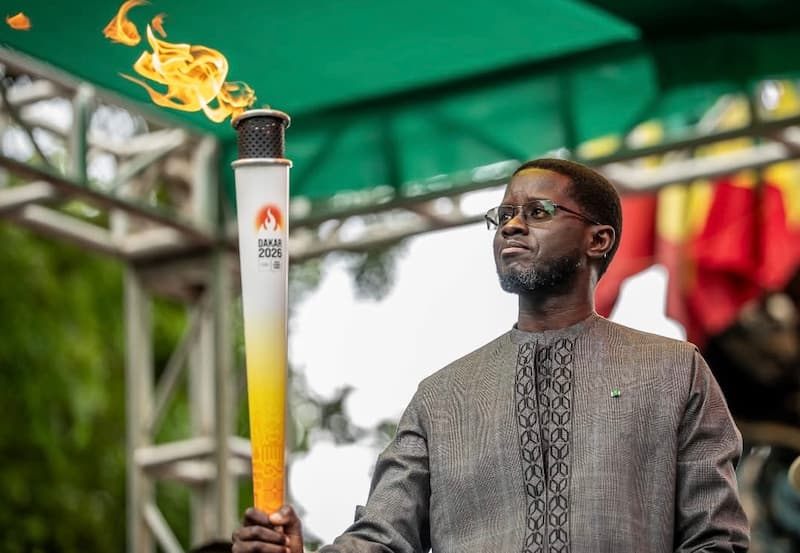 JOJ DAKAR 2026 : Diomaye Faye accueille la flamme olympique et lance le défi du développement durable
