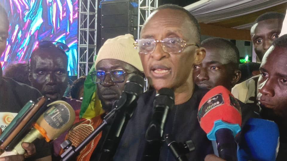 LANCEMENT DU PACTE REPUBLICAIN A KAFFRINE : MIMI TOURE TEND LA MAIN, ABDOULAYE SAYDOU SOW ENTRETIENT LE SUSPENSE «Votre appel n’est pas tombé dans l’oreille d’un sourd accordez-moi 15 jours…»