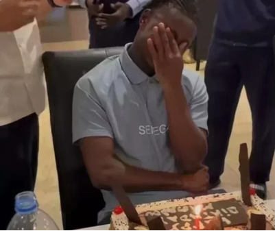 Belle ambiance dans la tanière : Mamadou Diakhon fête ses 21 ans