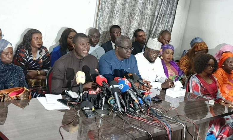 Groupe parlementaire Pastef face à la presse