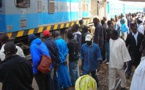 ACCIDENT FERROVIAIRE EVITE A THIAROYE GARE: Un bus bondé de passagers tombe en panne sur les rails et frôle le pire avec un train «Taïba»