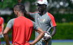 MBAYE LEYE N'A PAS LE DIPLÔME POUR ENTRAÎNER LE STANDARD : Il n'est pour l'instant titulaire que d'un diplôme Uefa B, alors qu'il a besoin de la Licence Uefa Pro