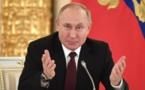 Poutine présente le premier vaccin contre le Covid-19, "Spoutnik V", testé sur sa fille