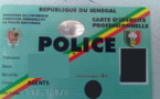 LE CAPORAL SAPEUR-POMPIER TOMBE POUR ESCROQUERIE PORTANT SUR 925.000 F CFA :El Hadji Mamadou Mbow vole des cartes d'identité et se fait établir de fausses cartes professionnelles de policiers ou de douaniers pour obtenir des portables