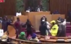 EXAMEN DU BUDGET DU MINISTERE DE LA JUSTICE: Massata Samb gifle Amy Ndiaye, Mamadou Niang lui donne un violent coup de pied au ventre alors qu’elle est enceinte