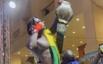 African Glory kickboxing : Mouhamed Tafsir Ba champion intercontinental Wako pro devant le Suisse Éric Brito
