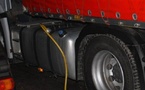 .   3 individus arrêtés en train d'extraire, avec un tuyau, du carburant sur un camion non immatriculé