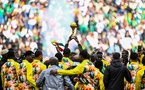 COMMUNION POPULAIRE ET DEFI SYMBOLIQUE Au stade de France, le Sénégal célèbre son sacre comme un acte de foi
