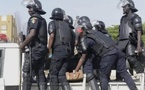 OPÉRATION MUSCLÉE CONTRE UN DEALER À YEUMBEUL AFIA 3 : Un policier blessé à l'œil droit par un projectile, ses collègues ouvrent le feu pour disperser les lanceurs de pierres