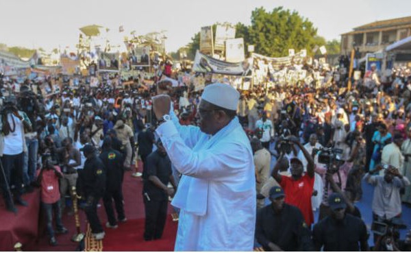Macky veut une marée humaine le 17 à Tivaouane pour mettre fin au «mbel mbel»
