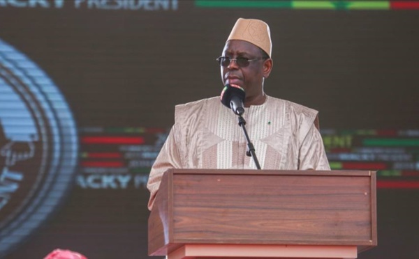 Dopé par la forte mobilisation à Kébémer, Louga et Saint-Louis: Macky "casse" Wade, clashe Sonko et chante Diouf