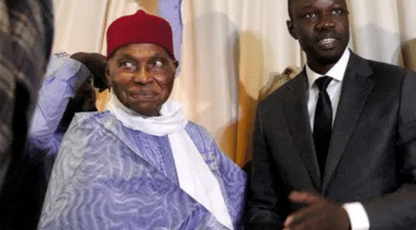 Wade encense Sonko, dénonce l’invalidation de la candidature de Karim et refuse de donner une consigne de vote