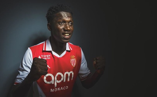 LAMINE CAMARA ECLABOUSSE LA LIGUE 1 DE SON TALENT : Le milieu sénégalais de Monaco brille au Parc des Princes et confirme son ascension fulgurante