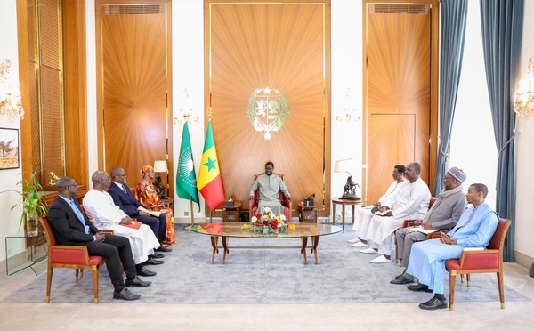 Préparation du centenaire de l'ancien Président, Wade : Une délégation du PDS reçue au Palais