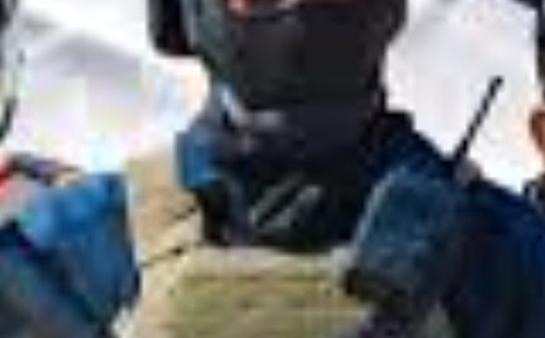 GANGSTÉRISME À RUFISQUE : Une gendarmette Mdl/chef ouvre le feu sur un agresseur au pistolet artisanal