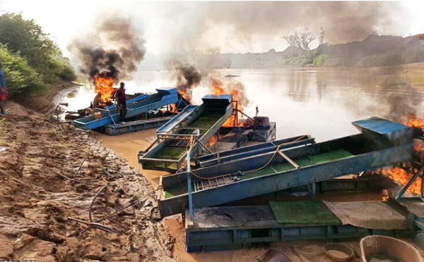 Kédougou : destruction de dix machines dragues par les éléments du Garsi 2