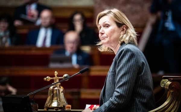 VAGUE D’ARRESTATIONS ET DEBAT SUR LES DROITS LGBTQIA : La présidente de l’Assemblée nationale française, Yaël Braun-Pivet, critique le durcissement des sanctions au Sénégal