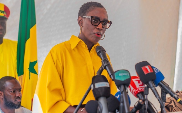 PASSATION DE SERVICE MINISTERE DE LA JEUNESSE ET DES SPORTS : Khady Diène Gaye met en garde sa successeure, Djirèye Clotilde Coly prône la continuité