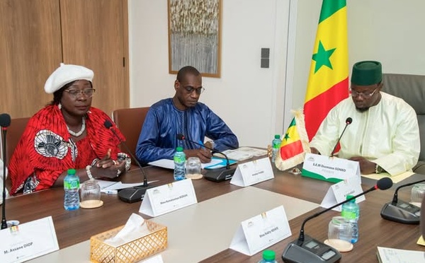 RÉUNION DU BUREAU DE L’ASSEMBLÉE NATIONALE : Ousmane Sonko préside sa première et acte le retour de deux anciens ministres à l’hémicycle