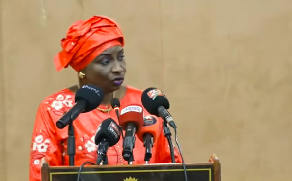 projets de loi transformés en propositions de loi :  Aminata Touré raille les députés Pastef