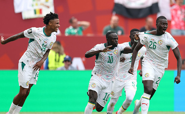 Coupe du monde : le Sénégal écrase l'Irak 5-0, une victoire historique pour l'Afrique qui fait vibrer Dakar