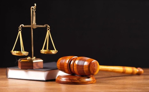 Affaire du vol de 100 millions : 6 mois ferme pour l’auteur du vol et un mois ferme pour le fils du magistrat et les autres