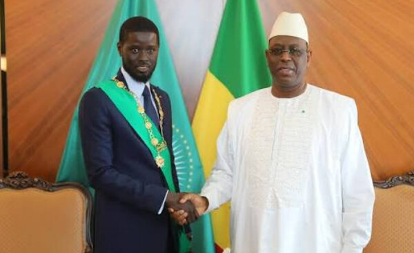PLUS DE DEUX ANS APRÈS AVOIR QUITTÉ LE PAYS : Macky à Dakar vendredi prochain pour des rencontres diplomatique et politique
