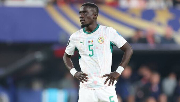 MERCATO : Idrissa Gana Gueye s'engage officiellement avec Al-Diriyah SC en Arabie Saoudite
