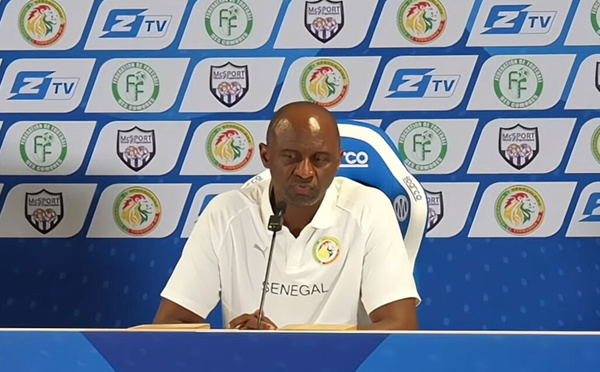 VICTOIRE DES LIONS DU SENEGAL FACE AUX COMORES AU VELODROME (1-0) Patrick Vieira fait un clean-sheet avec un turn-over