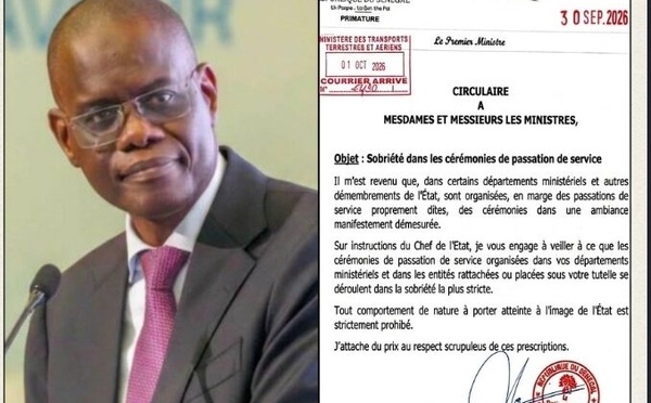 Folklore dans les Cérémonies de passation de service : Al Amine Lô tape du poing sur la table