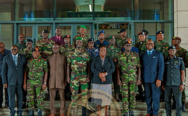 CEDEAO : le vice-amiral d’escadre Oumar Wade prend la tête du Comité des chefs d’état-major de la Défense