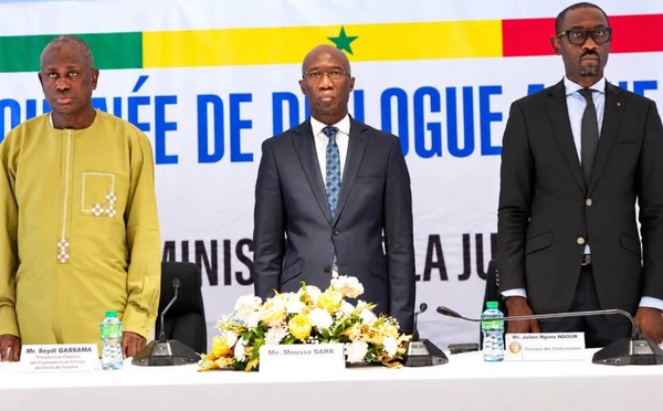 LANCEMENT DE LA JOURNEE DE DIALOGUE ANNUEL ENTRE LE MINISTERE DE LA JUSTICE ET LES OSC: Le mouvement social féminin en croisade contre les violences faites aux femmes, aux féminicides et plaide la révision de certains articles du Code de la famille
