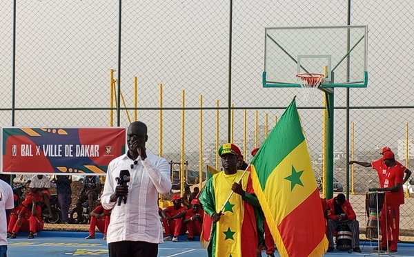 NOUVEAU TERRAIN DE BASKET SUR LA CORNICHE OUEST : La Ville de Dakar et la BAL inaugurent le terrain de la Corniche Ouest et annoncent 21 nouveaux terrains dans la capitale La Corniche Ouest s'enrichit d'un nouvel espace dédié à la jeunesse et aux sp