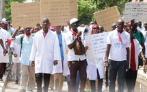 Le Syndicat des médecins soutient les étudiants