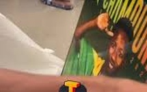 HUMOUR ET COMPLICITE DANS LA TANIERE : Koulibaly offre des tableaux personnalisés aux Lions champions d’Afrique