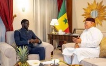 Diomaye Faye est rentré à Dakar hier ; rencontre avec Karim Wade à Doha